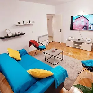 Apartament Happy Days, Pula